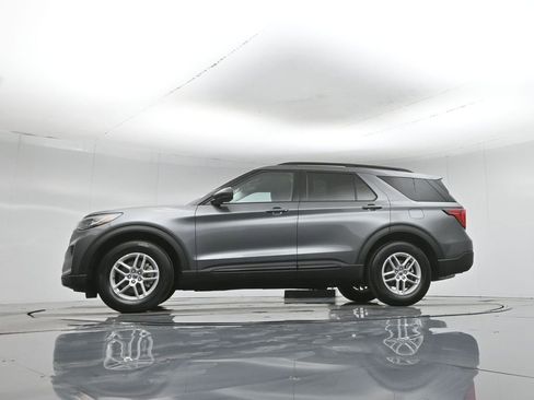 New 2026 Ford Explorer Active RWD image 51