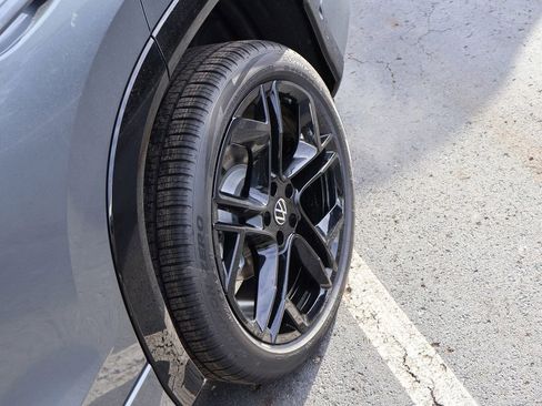 New 2026 Volkswagen Tiguan SE R-Line image 42