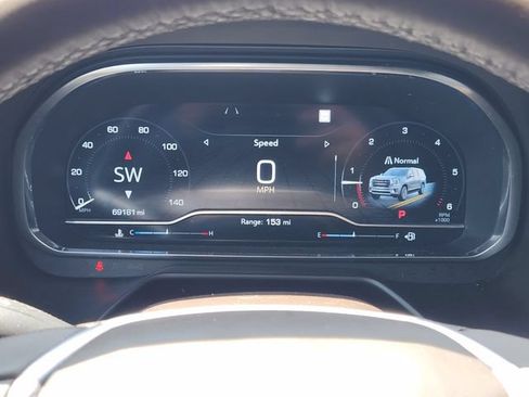 Used 2022 GMC Yukon SLT w/ SLT Premium Package RWD image 13
