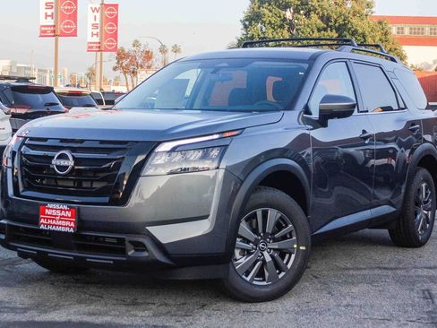 New 2025 Nissan Pathfinder SV w/ Black Appearance Package image 2