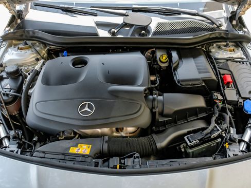 Used 2018 Mercedes-Benz CLA 250 4MATIC image 58