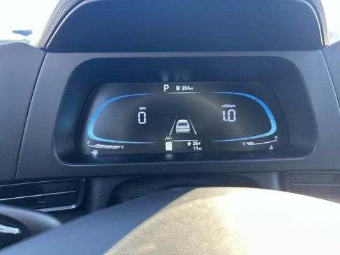 New 2026 Hyundai Elantra Sport image 7