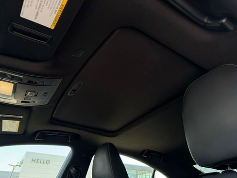 Used 2024 Lexus IS 500 RWD image 19