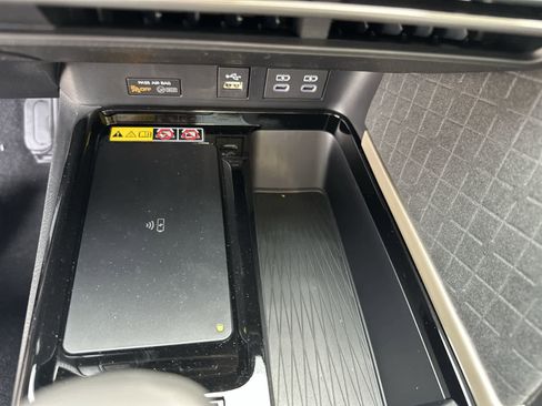 New 2026 Toyota Camry XLE AWD/4WD image 31