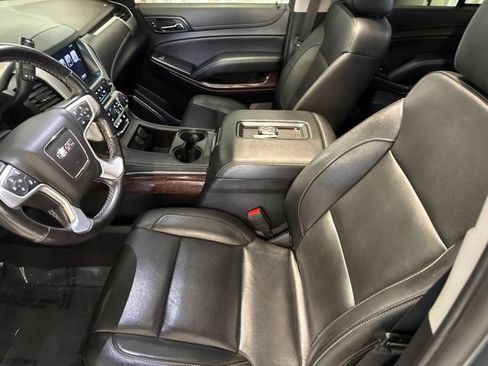 Used 2020 GMC Yukon SLT w/ Premium Edition AWD/4WD image 45