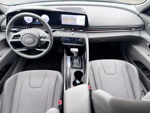 Used 2024 Hyundai Elantra SEL FWD image 14