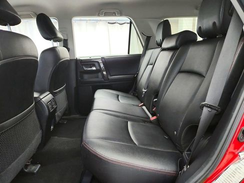Used 2020 Toyota 4Runner TRD Off-Road Premium AWD/4WD image 23