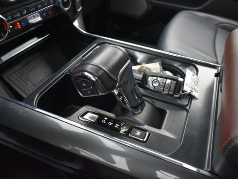 Used 2022 Ford F150 Lariat w/ Equipment Group 502A High image 23