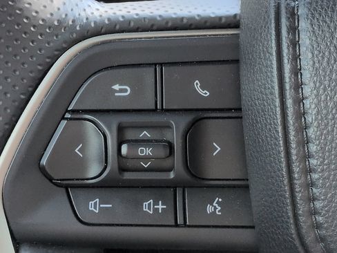 Used 2025 Toyota 4Runner TRD Off-Road Premium AWD/4WD image 22