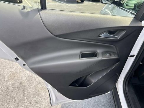 Used 2024 Chevrolet Equinox LT image 21