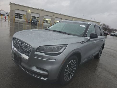 Used 2023 Lincoln Aviator Reserve image 1