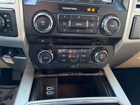 Used 2017 Ford F250 Lariat w/ Tow Technology Bundle image 30