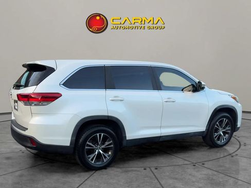 Used 2019 Toyota Highlander LE image 8