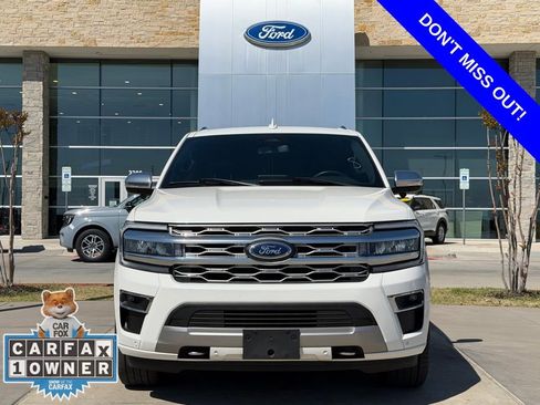 Used 2023 Ford Expedition Platinum image 2