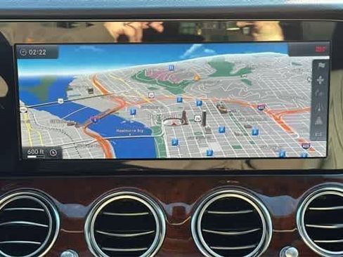 Used 2017 Mercedes-Benz E 300 4MATIC image 20