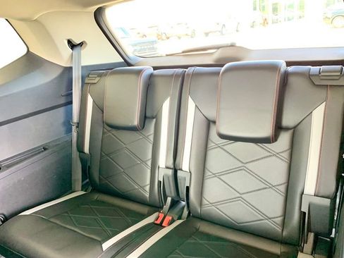 Used 2024 Volkswagen Atlas Peak Edition SE image 16