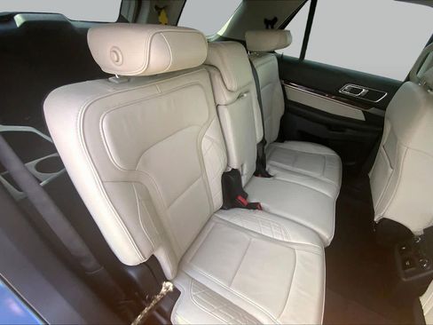 Certified 2018 Ford Explorer Platinum AWD/4WD image 19