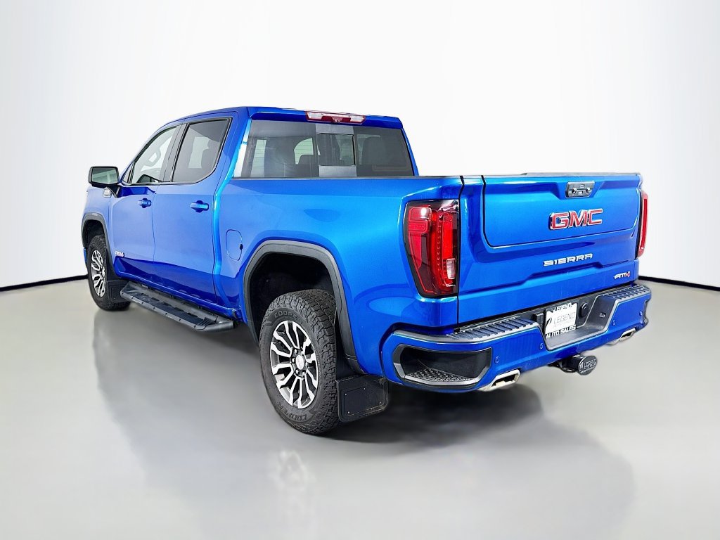 Used 2022 GMC Sierra 1500 AT4 w/ Technology Package AWD/4WD image 8