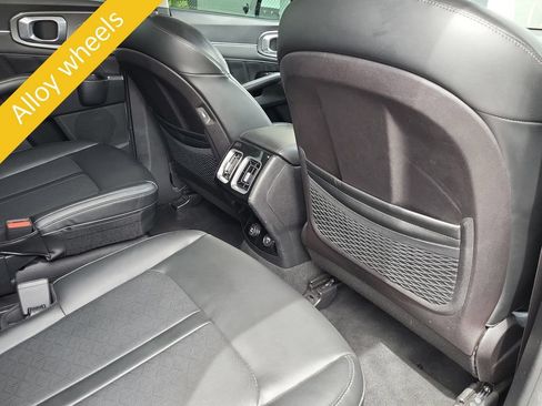 Certified 2022 Kia Sorento SX AWD/4WD image 20