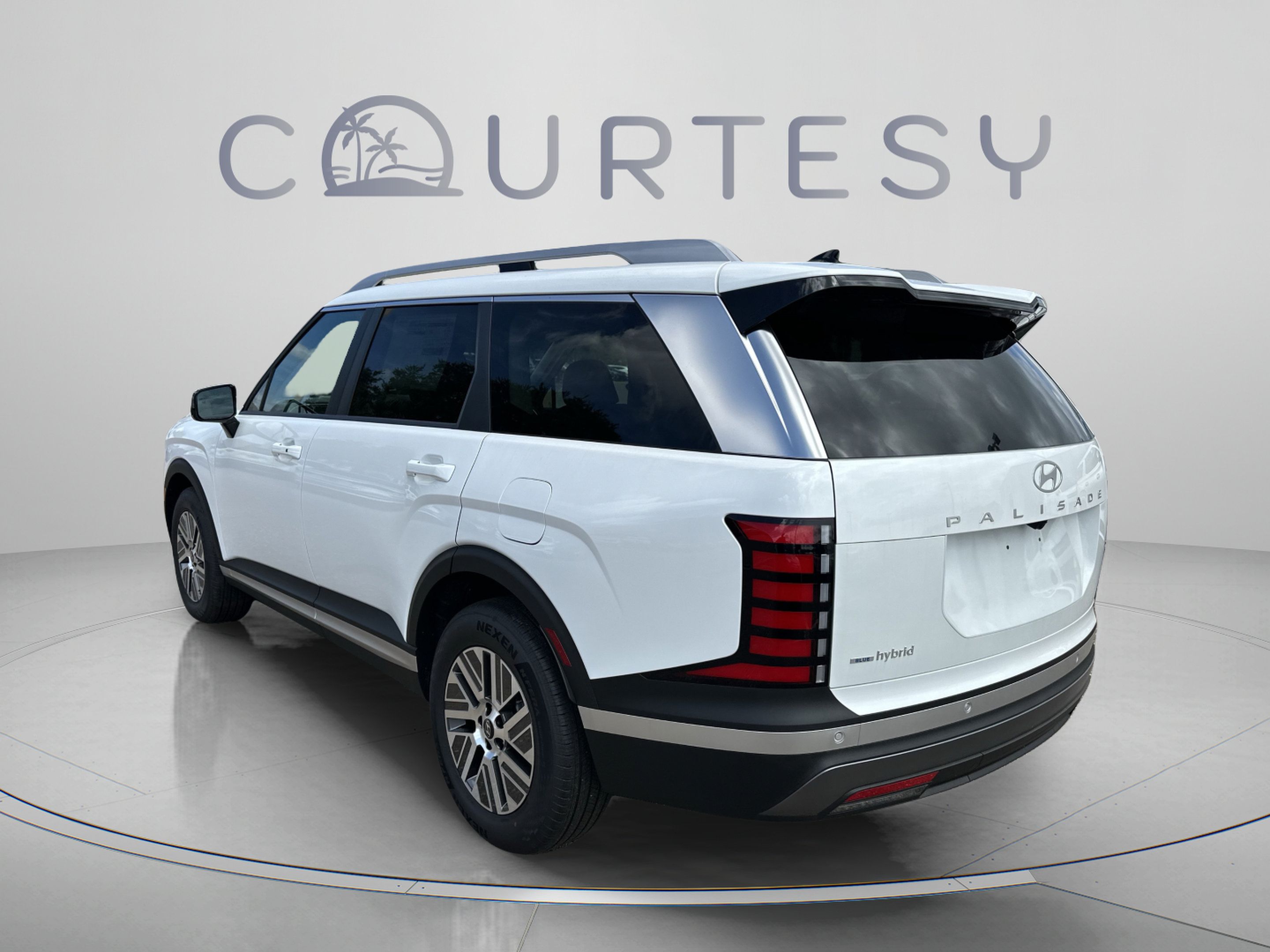 New 2027 Hyundai Palisade SEL FWD image 3