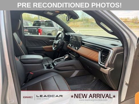 Used 2023 GMC Canyon AT4 w/ AT4 Premium Package image 10