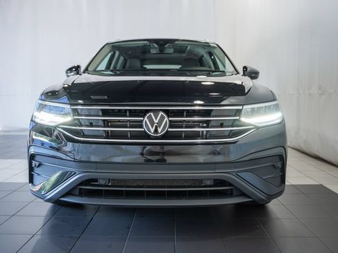 Used 2024 Volkswagen Tiguan SE AWD/4WD image 2