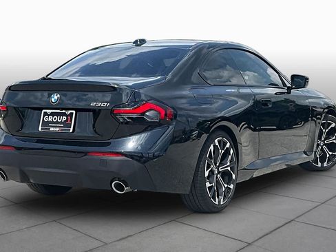 Used 2025 BMW 230i Coupe w/ Convenience Package RWD image 12