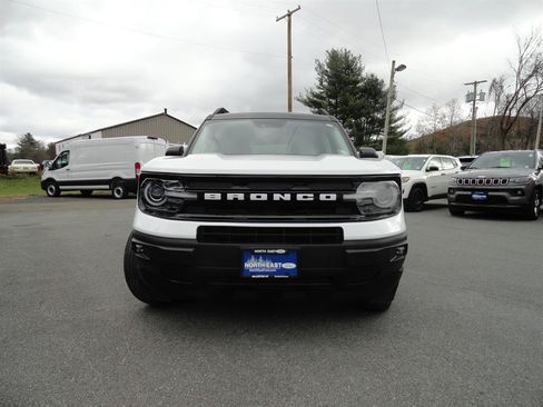 Certified 2024 Ford Bronco Sport Outer Banks AWD/4WD image 2