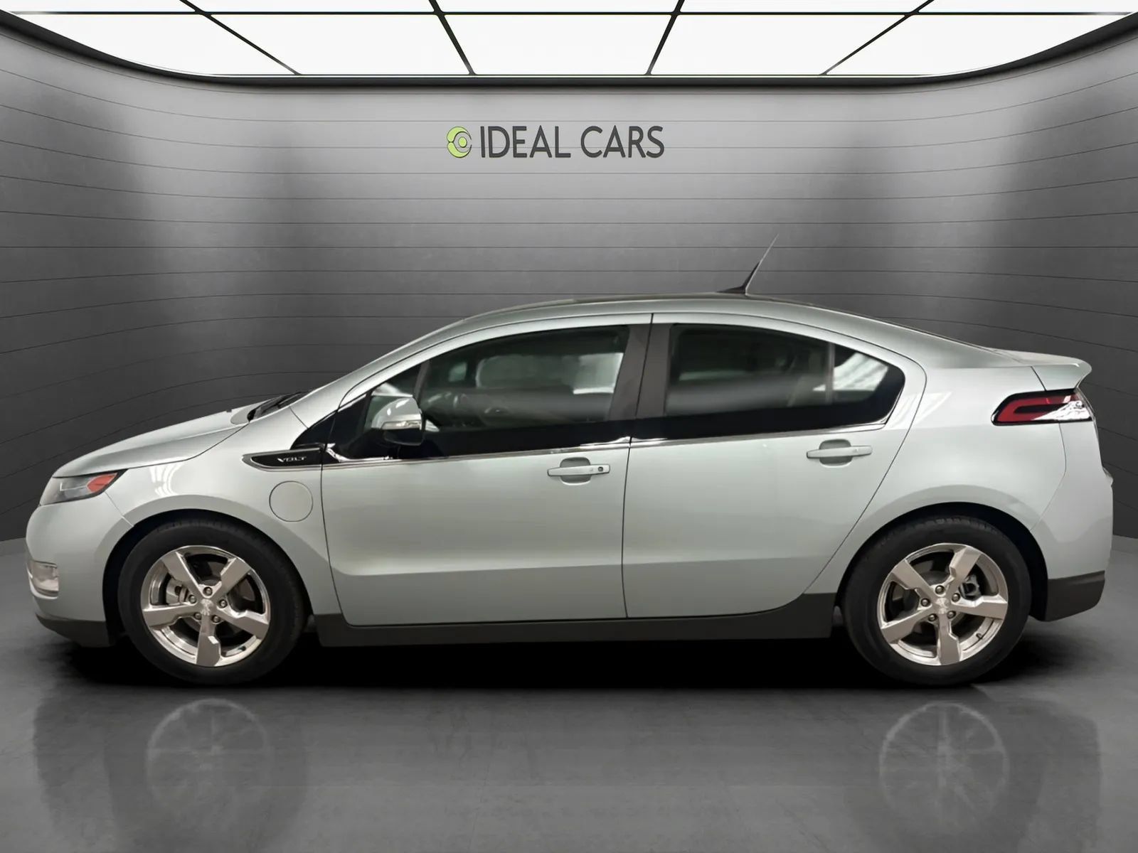 Used 2012 Chevrolet Volt Premium w/ Premium Trim Package FWD image 7