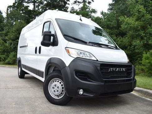 Used 2025 RAM ProMaster 2500 w/ Convenience Group FWD image 5