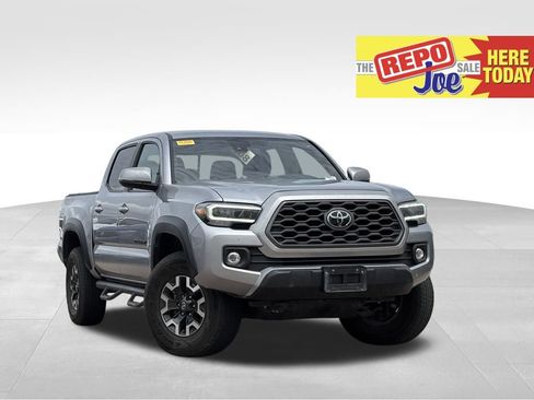 Used 2021 Toyota Tacoma TRD Off-Road AWD/4WD image 1
