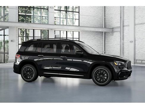 New 2026 Mercedes-Benz GLB 35 AMG 4MATIC image 14