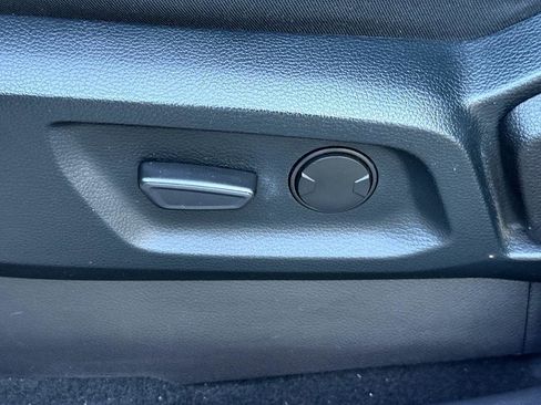 Used 2019 Ford Ranger XLT w/ Equipment Group 302A Luxury image 14