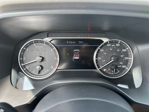 Used 2023 Nissan Rogue SV FWD image 16
