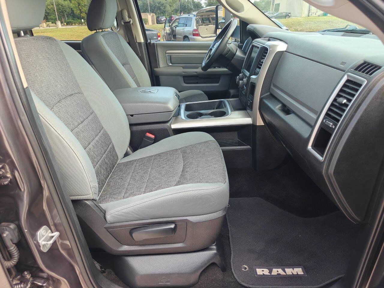 Used 2015 RAM 1500 Lone Star RWD image 26