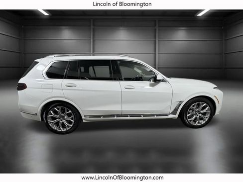 Used 2026 BMW X7 xDrive40i AWD/4WD image 7