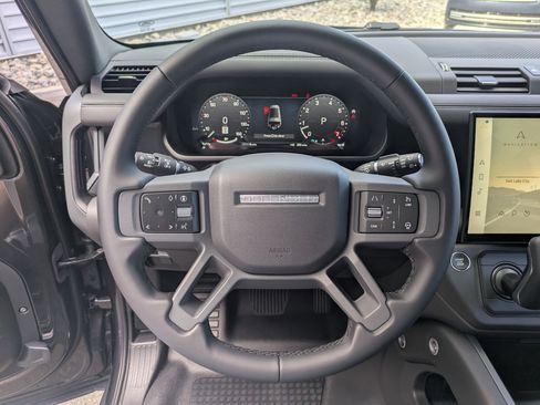New 2026 Land Rover Defender 130 X-Dynamic SE AWD/4WD image 16