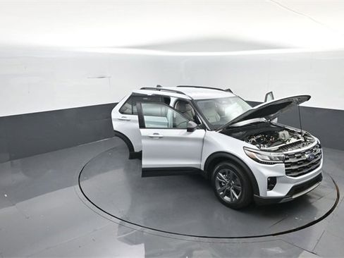 New 2026 Ford Explorer Active w/ Active Comfort Package image 39