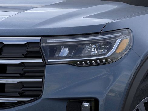 New 2026 Ford Explorer Active w/ Active Comfort Package AWD/4WD image 18