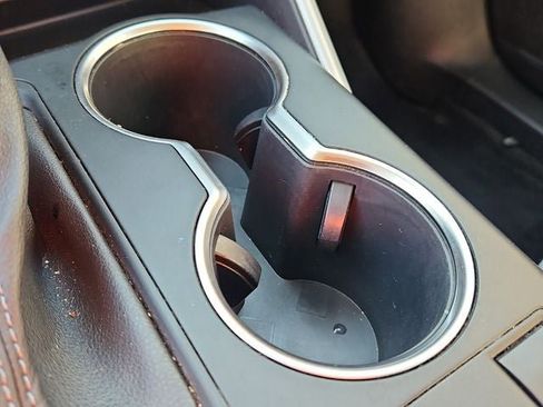 Used 2023 Toyota Highlander LE image 22