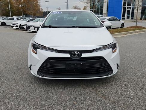 Used 2024 Toyota Corolla LE image 2