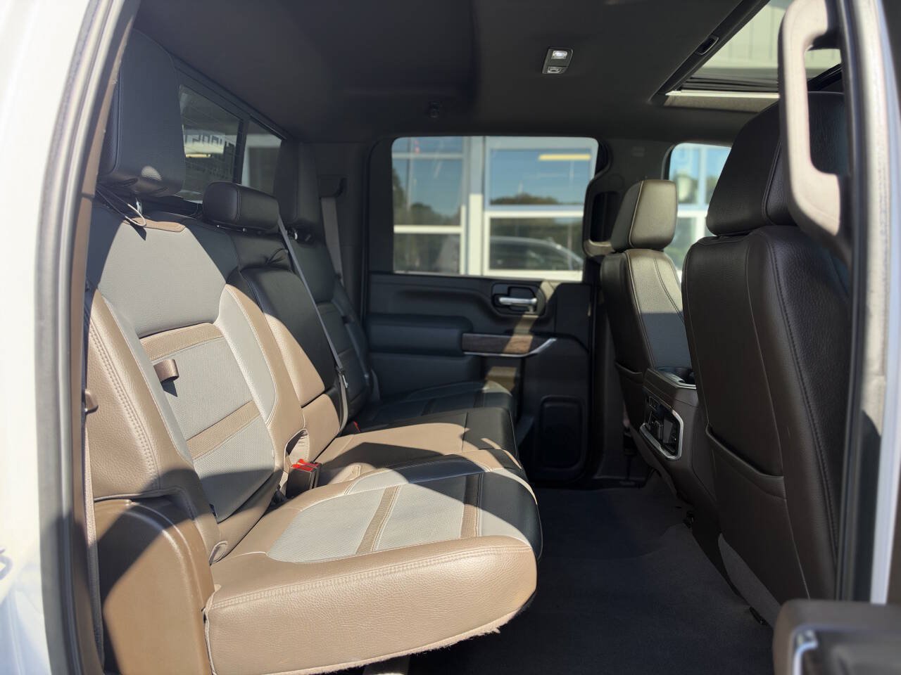 Used 2020 GMC Sierra 3500 Denali w/ Denali Ultimate Package AWD/4WD image 37