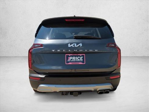 Used 2022 Kia Telluride EX w/ EX Premium Package FWD image 7