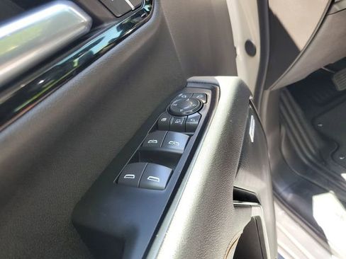 Used 2026 GMC Sierra 2500 AT4 w/ Technology Package image 18