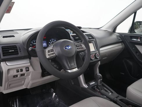Used 2015 Subaru Forester 2.5i Touring w/ Eyesight & Navigation System AWD/4WD image 25