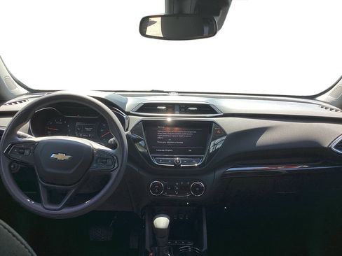 Used 2023 Chevrolet TrailBlazer LT w/ Convenience Package AWD/4WD image 11
