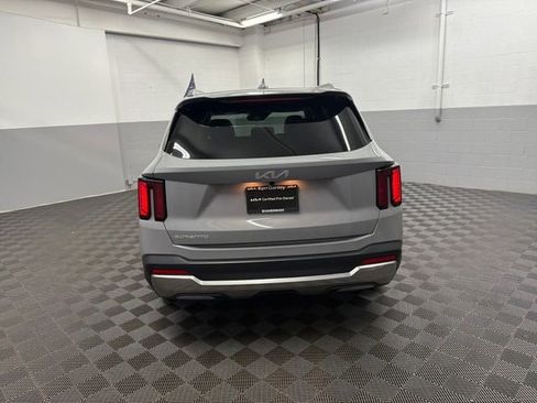 Certified 2024 Kia Sorento S w/ Panoramic Sunroof Package FWD image 14