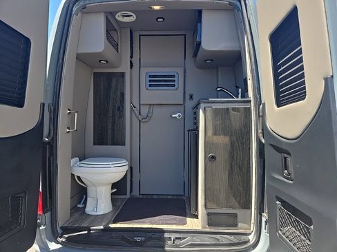 Used 2023 Mercedes-Benz Sprinter 3500 image 20