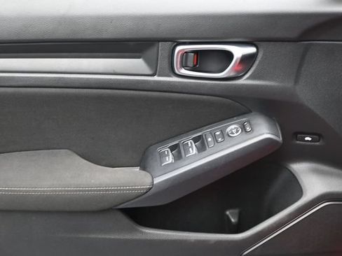 Used 2023 Honda Civic Sport image 9