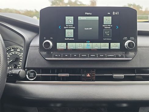 Used 2024 Mitsubishi Outlander SE image 21